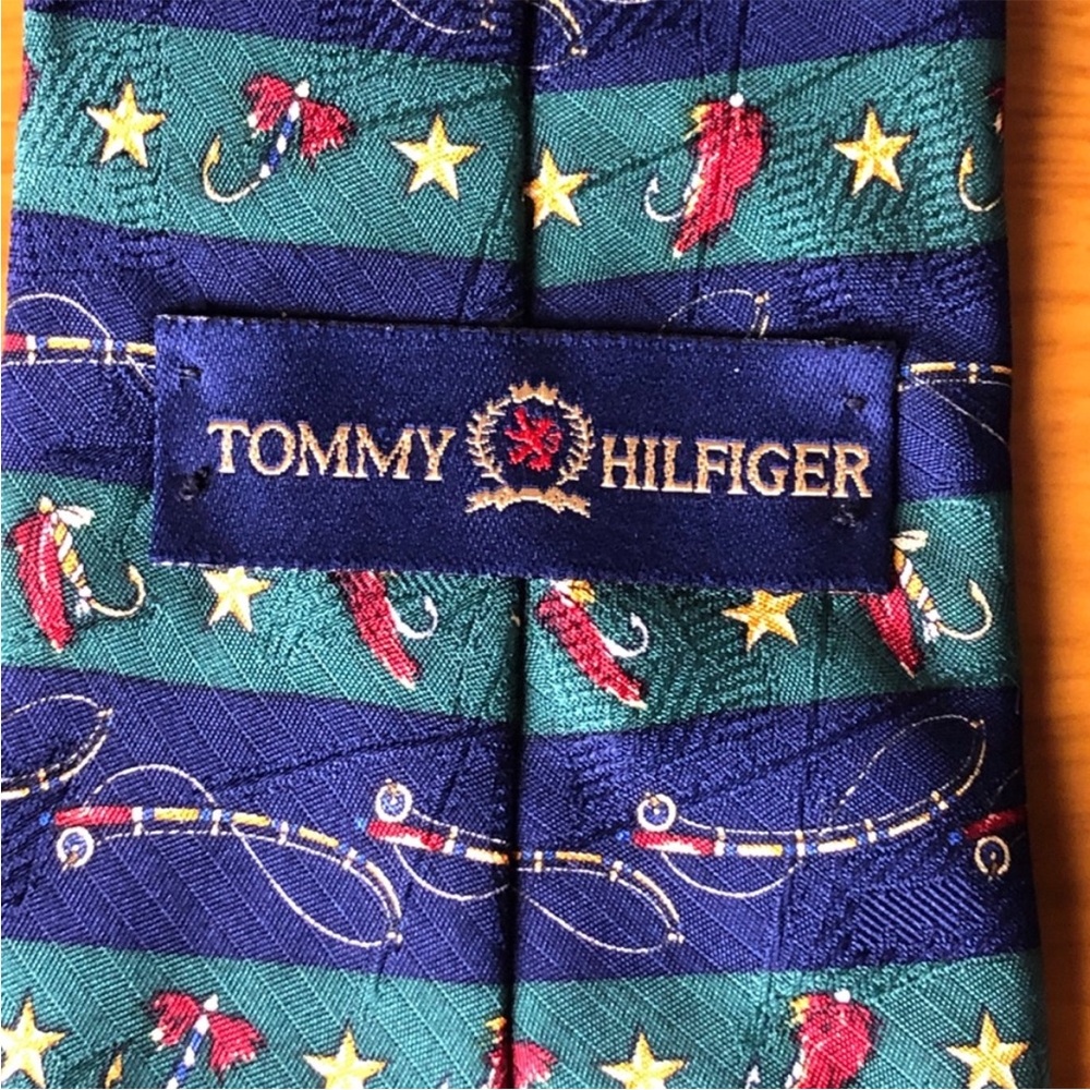 TOMMY HILFIGER Bundle (2) Elegant Patterned Ties - Picture 10 of 13